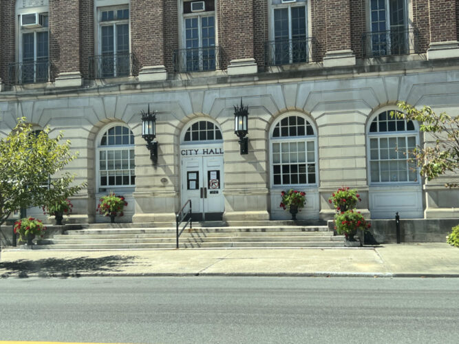 Elkins enters agreement for City Hall redevelopment